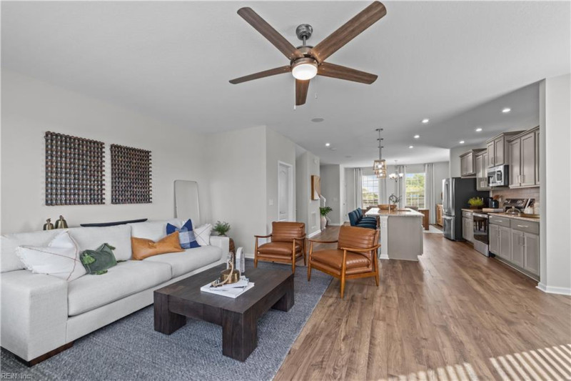 Photo 9 of 16 residential for sale in Hampton virginia