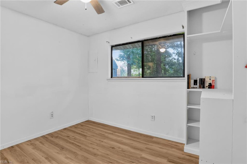 Photo 24 of 31 residential for sale in Newport News virginia