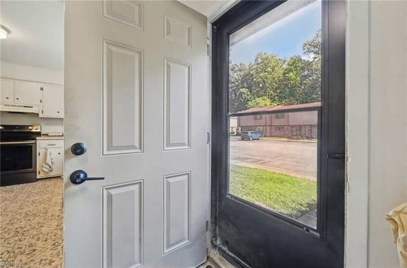Photo 5 of 29 residential for sale in Newport News virginia Photo 5 of 29 residential for sale in Newport News virginia