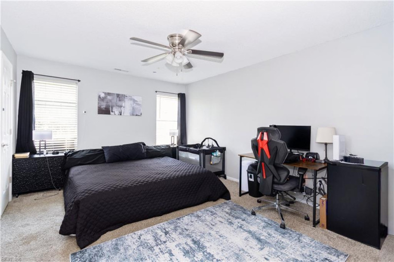 Photo 13 of 21 residential for sale in Suffolk virginia