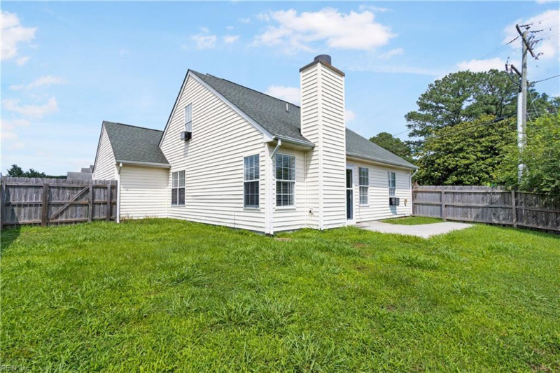 Photo 20 of 21 residential for sale in Suffolk virginia