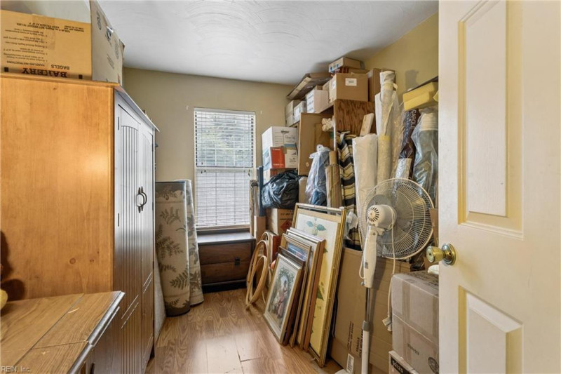 Photo 23 of 30 residential for sale in Chesapeake virginia