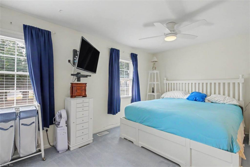 Photo 14 of 23 residential for sale in Newport News virginia