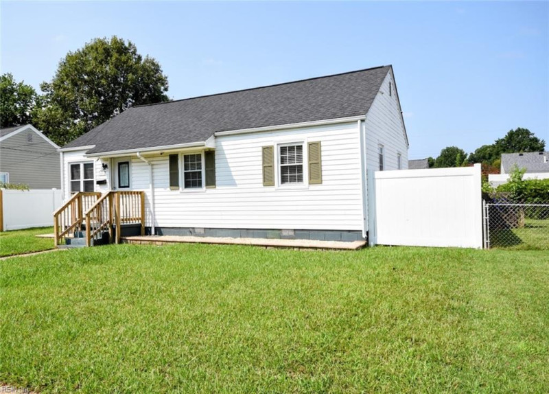Photo 3 of 27 residential for sale in Norfolk virginia Photo 3 of 27 residential for sale in Norfolk virginia