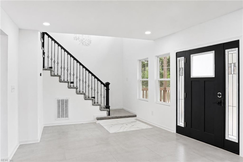 Photo 8 of 45 residential for sale in Hampton virginia