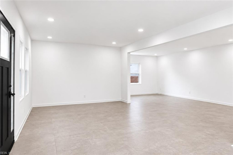 Photo 9 of 45 residential for sale in Hampton virginia