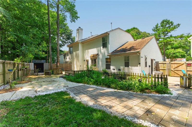 Photo 28 of 50 residential for sale in Virginia Beach virginia