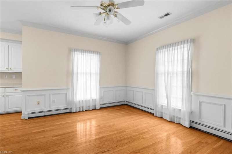 Photo 18 of 46 residential for sale in Chesapeake virginia Photo 18 of 46 residential for sale in Chesapeake virginia