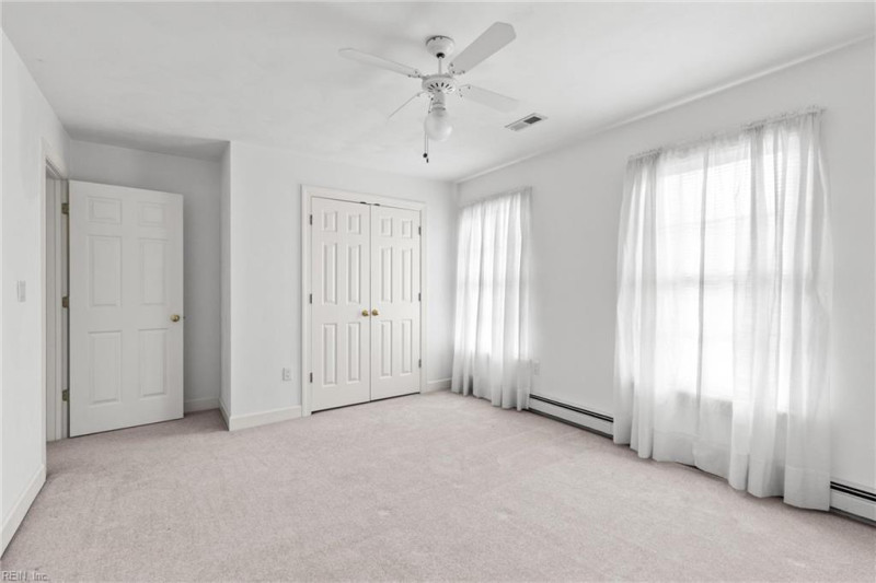 Photo 30 of 46 residential for sale in Chesapeake virginia Photo 30 of 46 residential for sale in Chesapeake virginia
