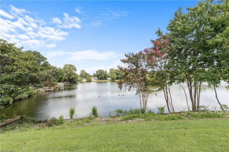 Photo 6 of 46 residential for sale in Chesapeake virginia Photo 6 of 46 residential for sale in Chesapeake virginia
