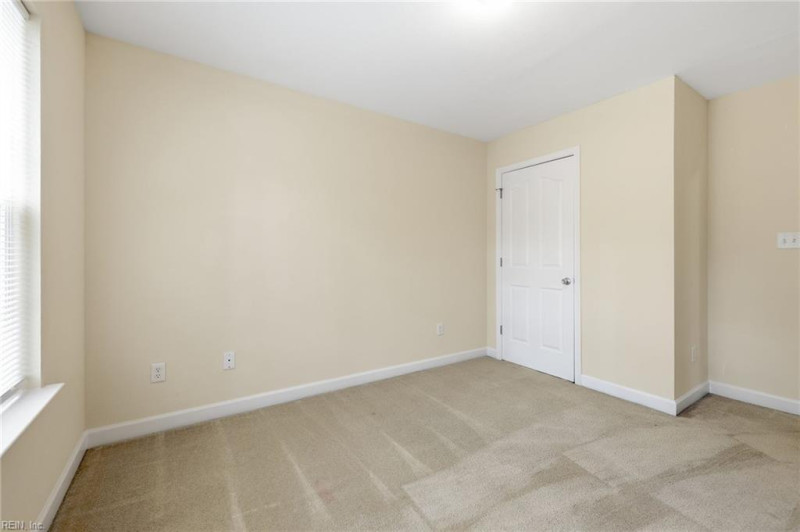 Photo 17 of 33 residential for sale in Norfolk virginia