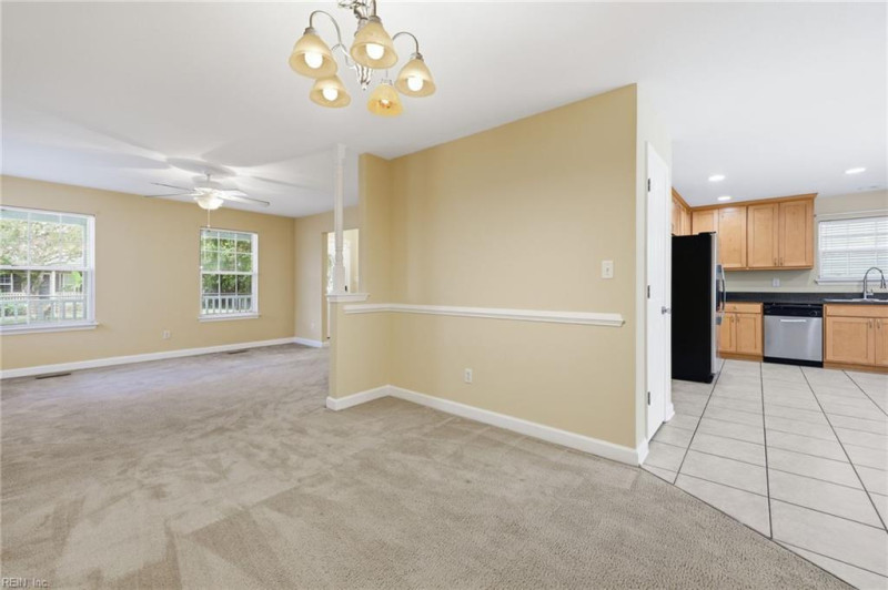 Photo 6 of 33 residential for sale in Norfolk virginia