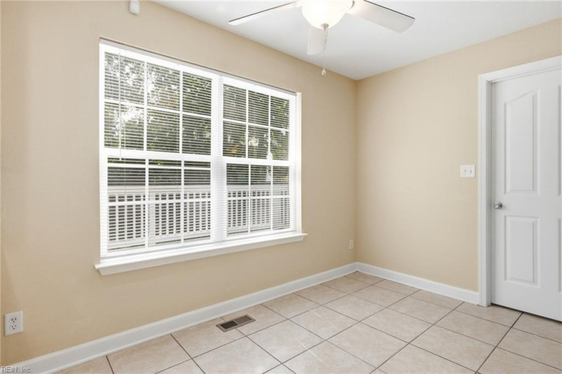 Photo 9 of 33 residential for sale in Norfolk virginia