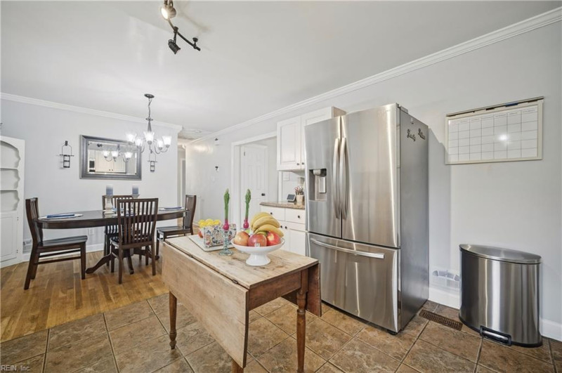Photo 12 of 44 residential for sale in Virginia Beach virginia