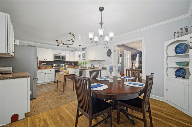 Photo 17 of 44 residential for sale in Virginia Beach virginia
