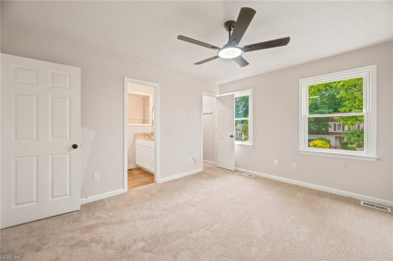 Photo 27 of 38 residential for sale in Hampton virginia