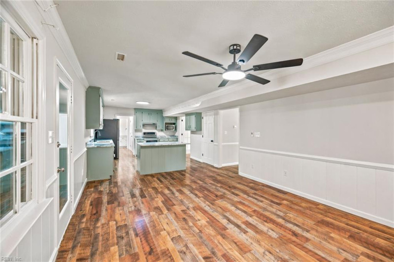 Photo 8 of 38 residential for sale in Hampton virginia