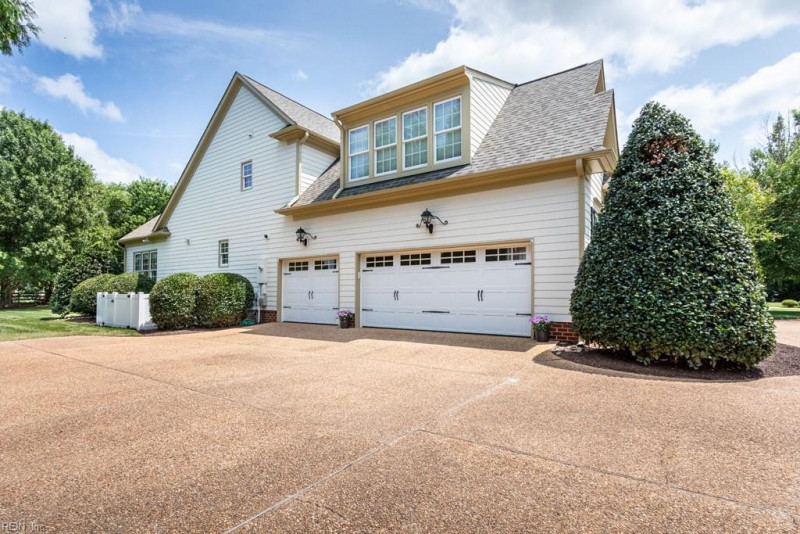 Photo 46 of 50 residential for sale in York County virginia