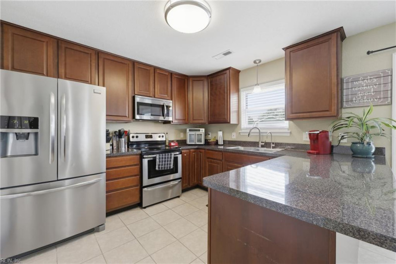 Photo 13 of 29 residential for sale in Virginia Beach virginia