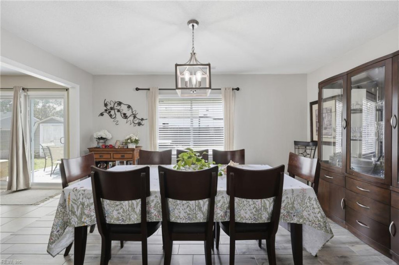 Photo 9 of 29 residential for sale in Virginia Beach virginia