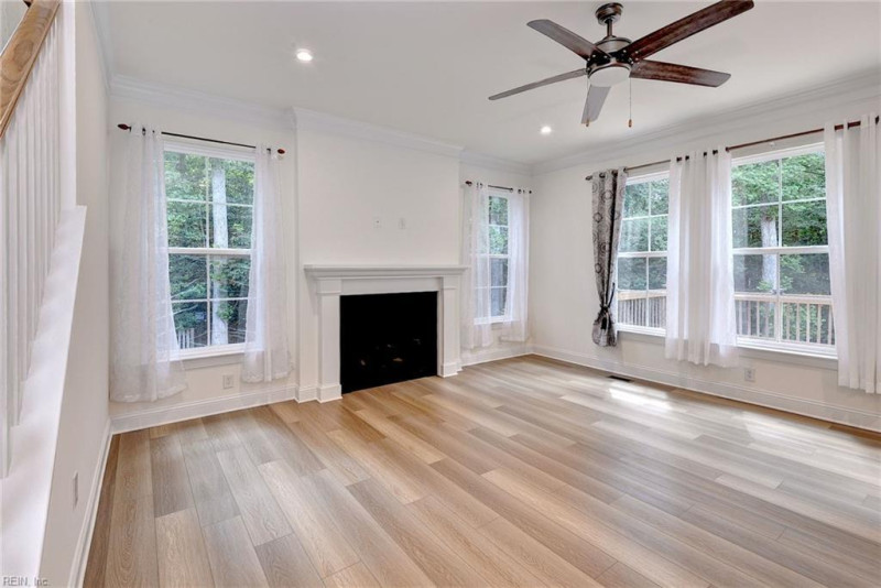Photo 11 of 50 residential for sale in James City County virginia