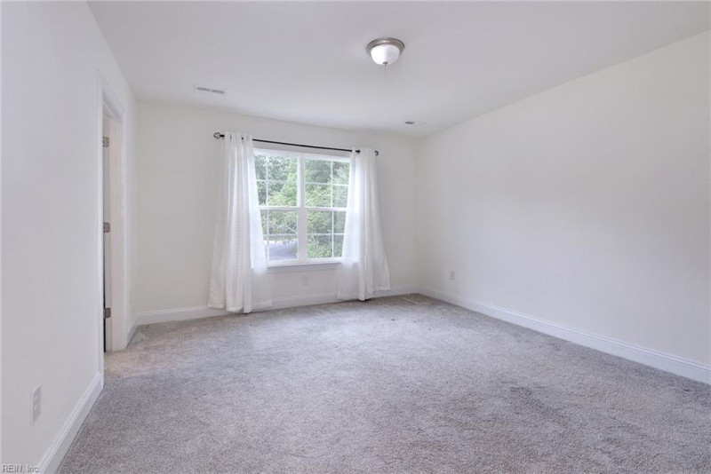 Photo 33 of 50 residential for sale in James City County virginia