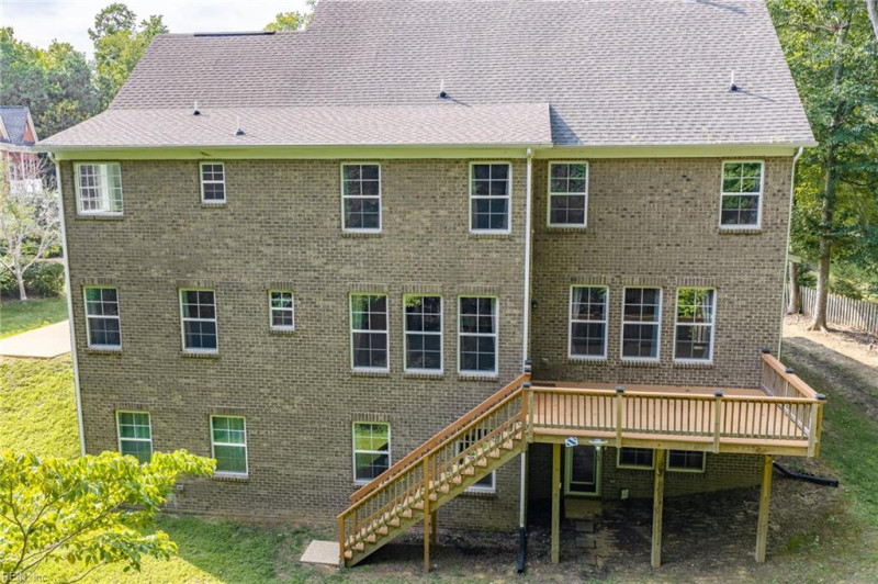 Photo 46 of 50 residential for sale in James City County virginia