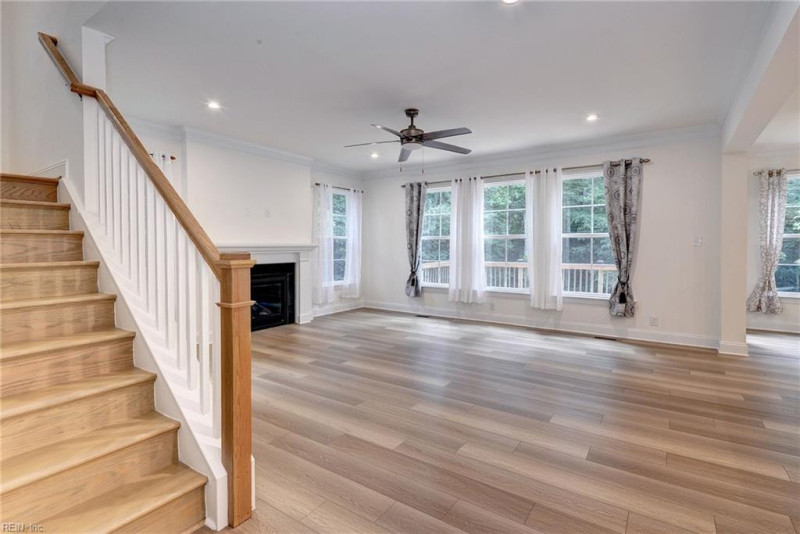 Photo 9 of 50 residential for sale in James City County virginia