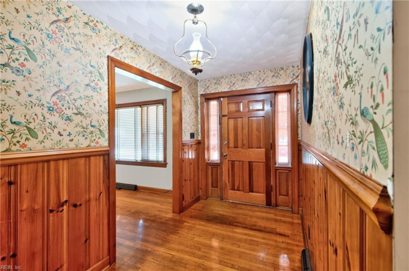 Photo 6 of 38 residential for sale in James City County virginia