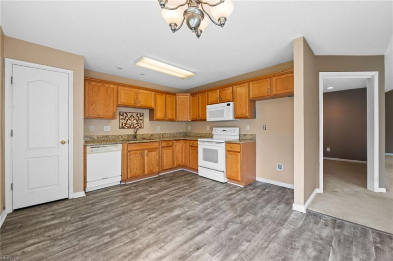 Photo 16 of 35 residential for sale in Portsmouth virginia