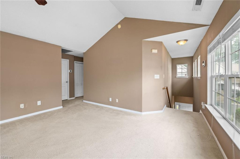Photo 22 of 35 residential for sale in Portsmouth virginia