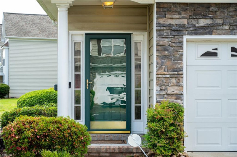 Photo 5 of 35 residential for sale in Portsmouth virginia