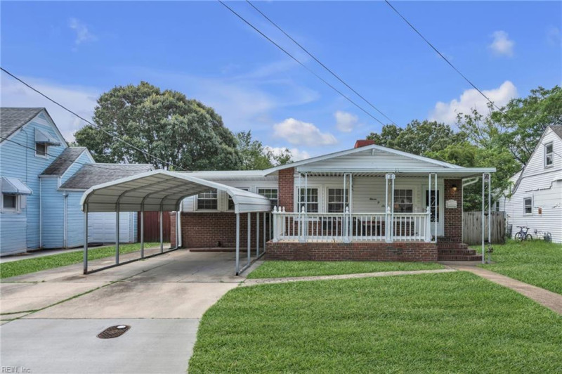 Photo 1 of 28 residential for sale in Chesapeake virginia