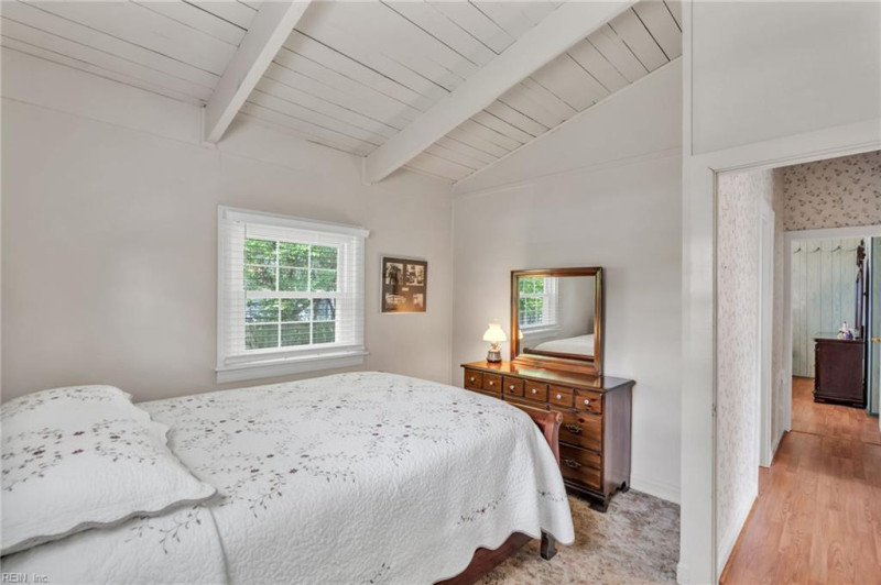 Photo 21 of 28 residential for sale in Chesapeake virginia
