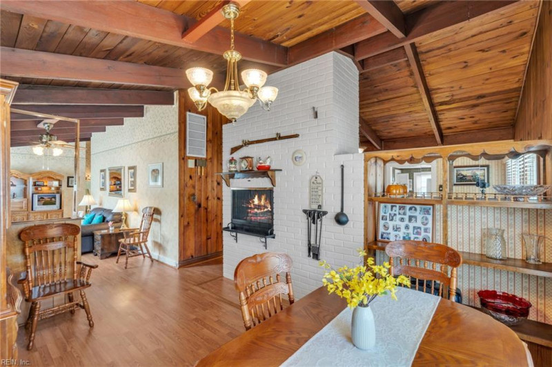 Photo 9 of 28 residential for sale in Chesapeake virginia