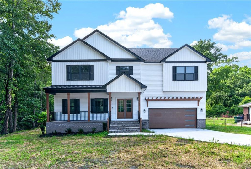 Photo 1 of 20 residential for sale in Suffolk virginia