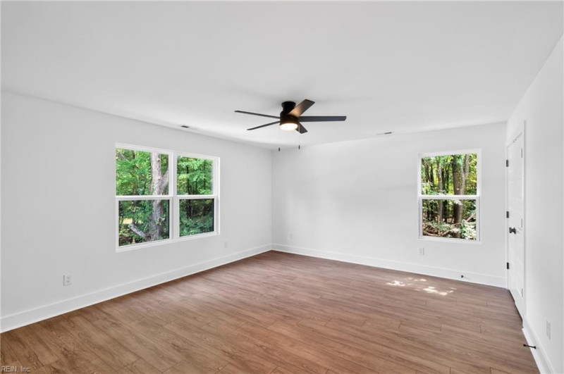 Photo 13 of 20 residential for sale in Suffolk virginia