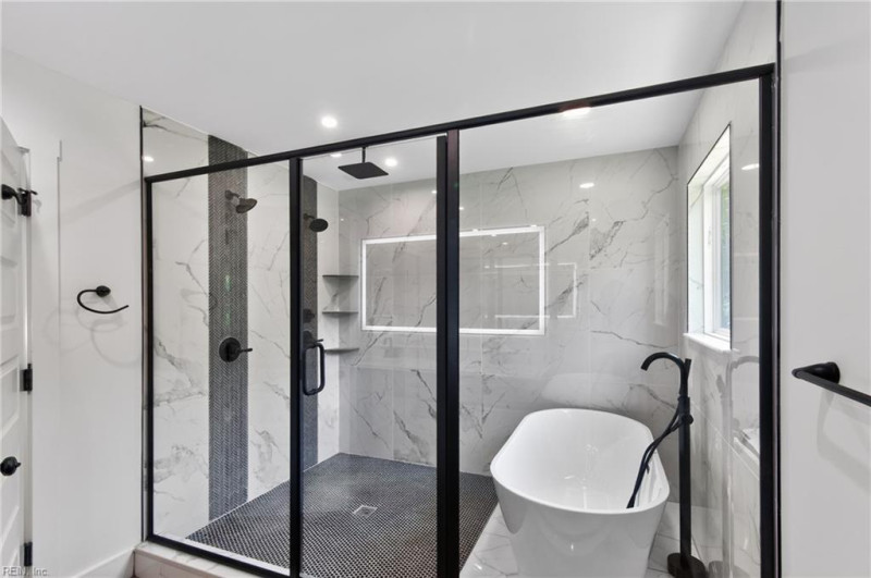 Photo 18 of 20 residential for sale in Suffolk virginia