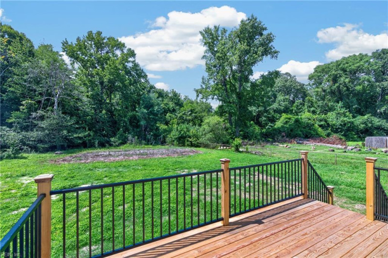 Photo 19 of 20 residential for sale in Suffolk virginia