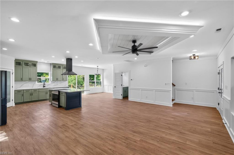 Photo 3 of 20 residential for sale in Suffolk virginia