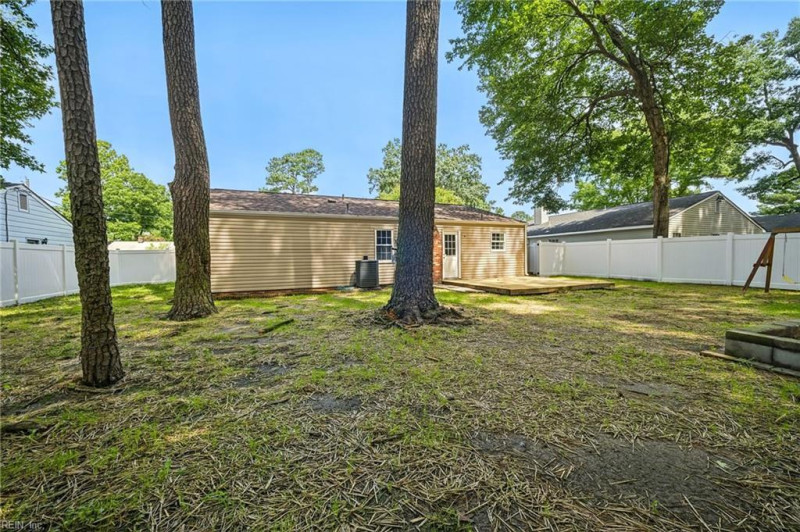 Photo 35 of 46 residential for sale in Chesapeake virginia Photo 35 of 46 residential for sale in Chesapeake virginia