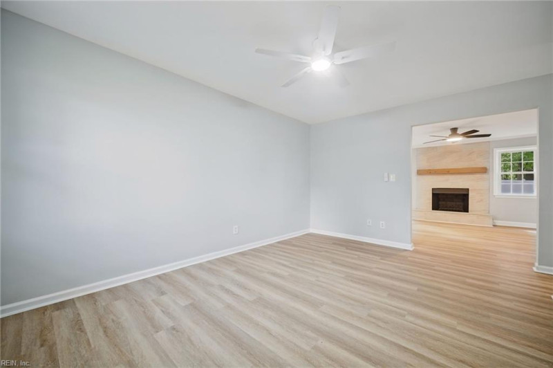 Photo 5 of 46 residential for sale in Chesapeake virginia Photo 5 of 46 residential for sale in Chesapeake virginia