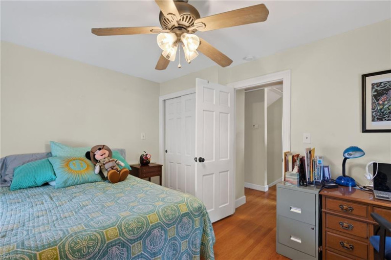 Photo 22 of 41 residential for sale in Chesapeake virginia