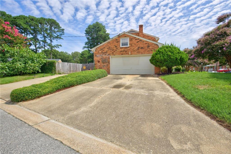 Photo 32 of 41 residential for sale in Chesapeake virginia