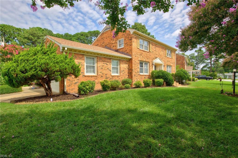 Photo 5 of 41 residential for sale in Chesapeake virginia