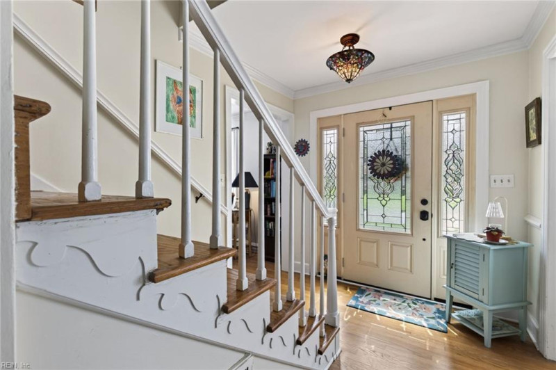Photo 6 of 41 residential for sale in Chesapeake virginia