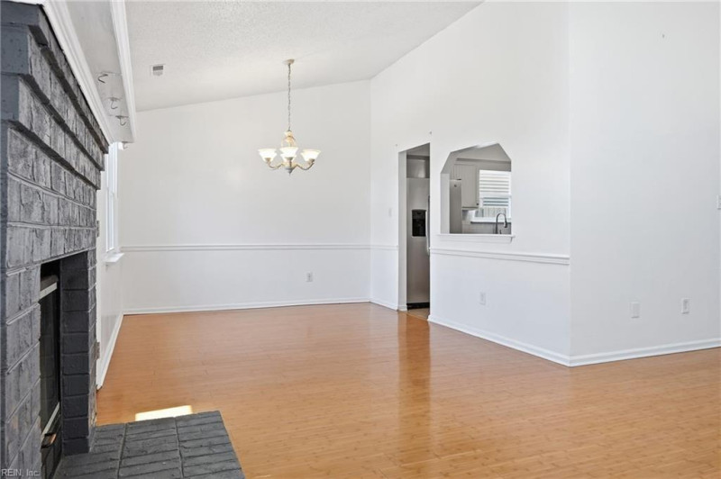 Photo 12 of 30 residential for sale in Virginia Beach virginia