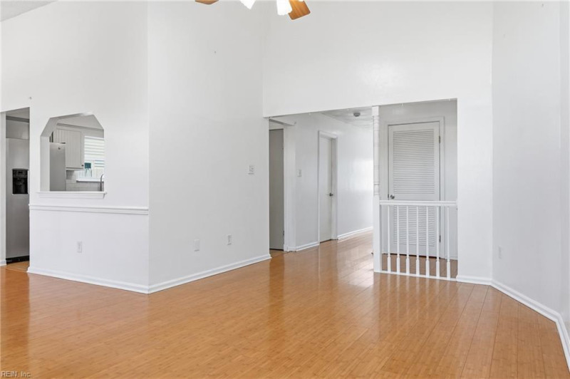 Photo 19 of 30 residential for sale in Virginia Beach virginia