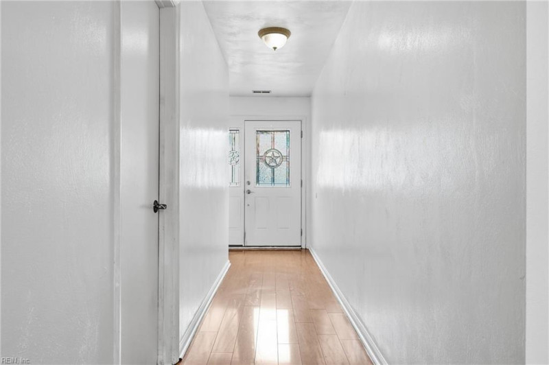 Photo 3 of 30 residential for sale in Virginia Beach virginia