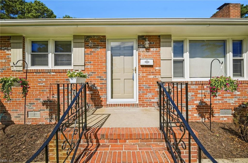 Photo 3 of 45 residential for sale in Chesapeake virginia Photo 3 of 45 residential for sale in Chesapeake virginia